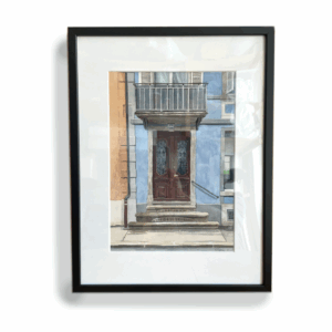 Peinture à l'aquarelle d'une porte en bois à La Chaux-de-Fonds, entre des murs bleues. Encadré en noir.
